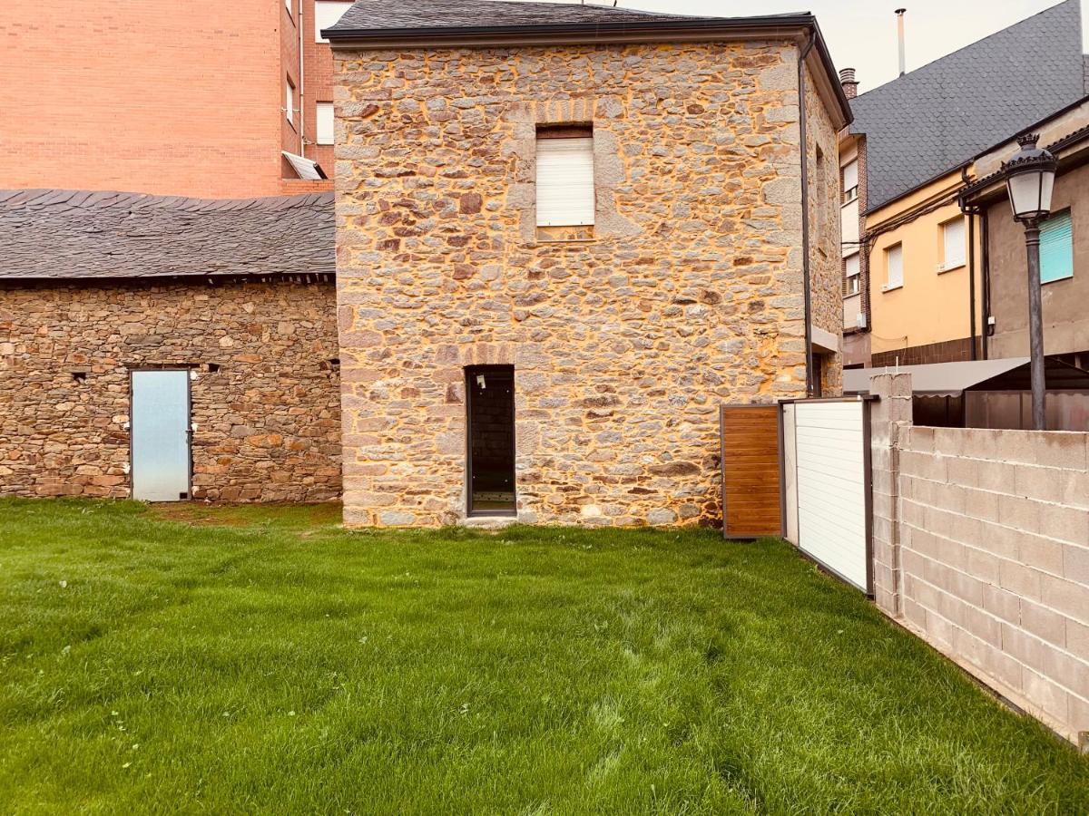Casa De La Abuela Villa Fabero Exteriör bild